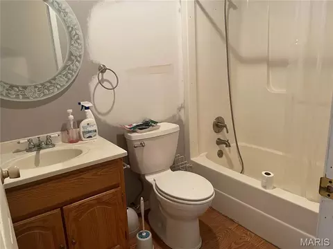 Bath - 706 E 3rd St, Salem, MO 65560 photo 2 of 2