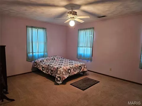 Bedroom - 708 E Walnut St, Steeleville, IL 62288 photo 2 of 6