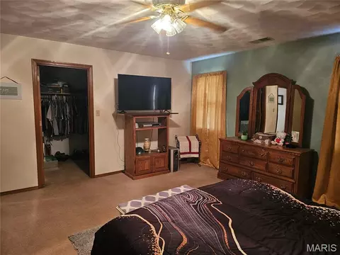 Bedroom - 708 E Walnut St, Steeleville, IL 62288 photo 5 of 6