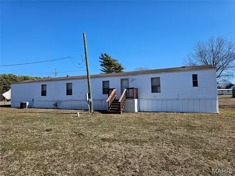 714 E Feifer St, Sparta, IL 62286 photo 4