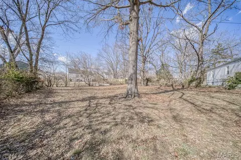 Exterior - 63 Rose Ct, Rolla, MO 65401 photo 7 of 10