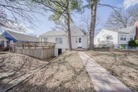 Exterior - 63 Rose Ct, Rolla, MO 65401 photo 4 of 10
