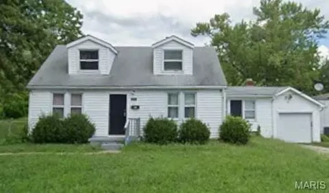 233 Habecking Dr, Saint Louis, MO 63137
