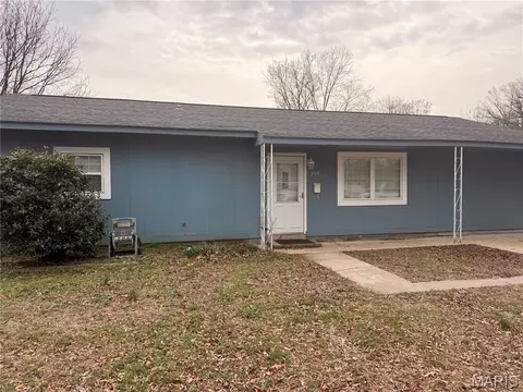 309 Park St, Campbell, MO 63933