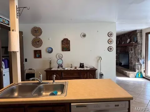 Kitchen - 111 Highway Bb, Iberia, MO 65486 photo 1 of 2