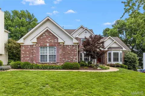 540 Oak Creek Meadows Ct, Chesterfield, MO 63017