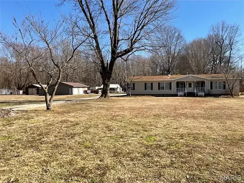 2116 County Road 607, Poplar Bluff, MO 63901
