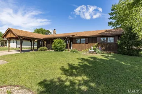 6229 State Highway 32, Farmington, MO 63640
