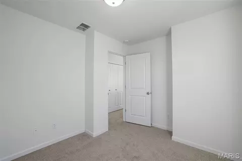 1041 Vardon Meadows Dr, Union, MO 63084 photo 7