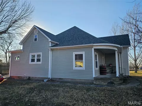 Exterior - 507 E Pine St, Percy, IL 62272 photo 3 of 3