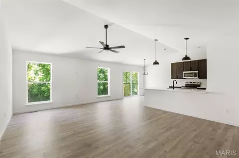 Living - 2540 Chukka Dr, Eureka, MO 63025 photo 1 of 3