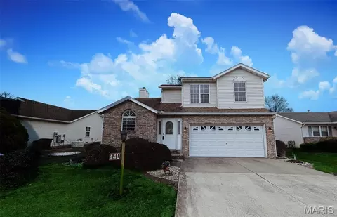 440 Pheasant Ln, Moro, IL 62067