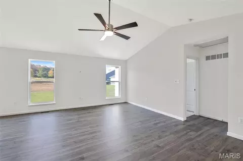 Living - 79 Fall Meadow Ct, Fenton, MO 63026 photo 2 of 3