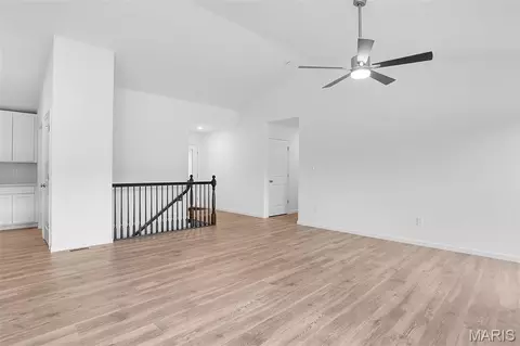 Entry Way - 109 Tail Shot Ct, Eureka, MO 63025 photo 4 of 4