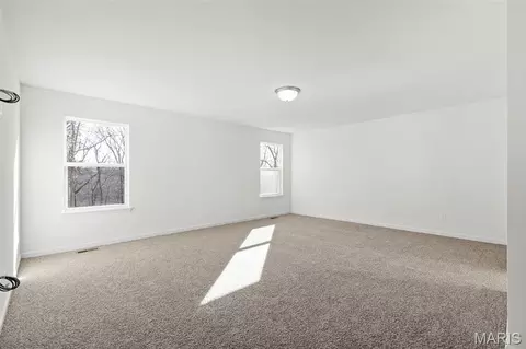 Bedroom - 209 Gauntlet Ln, Eureka, MO 63025 photo 6 of 6