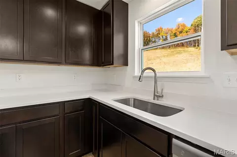 Kitchen - 84 Fall Meadow Ct, Fenton, MO 63026 photo 4 of 4