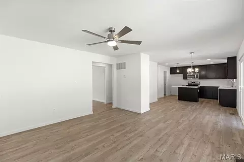 Living - 84 Fall Meadow Ct, Fenton, MO 63026 photo 4 of 5