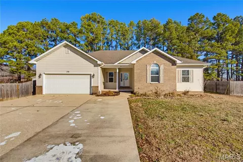 179 Autumn Breeze Dr, Poplar Bluff, MO 63901