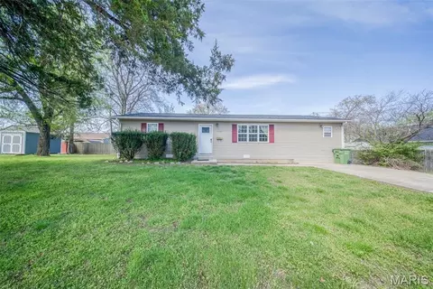 1206 Elliott Dr, Rolla, MO 65401