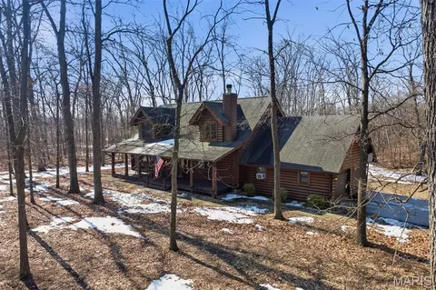 417 Dudleyville Rd, Greenville, IL 62246