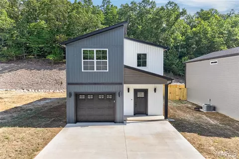 581 Russell Dr, Waynesville, MO 65583