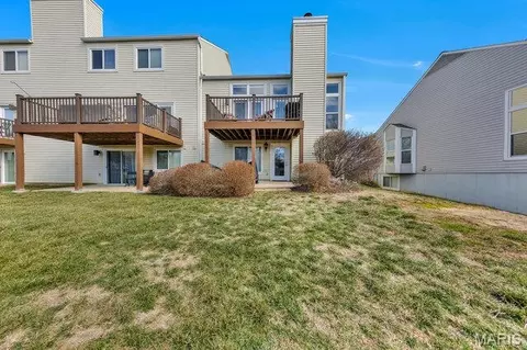 Exterior - 1738 Highview Circle Ct, Ballwin, MO 63021 photo 4 of 9