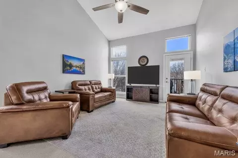 Living - 1738 Highview Circle Ct, Ballwin, MO 63021 photo 1 of 1