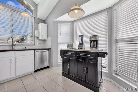 Kitchen - 1738 Highview Circle Ct, Ballwin, MO 63021 photo 2 of 4