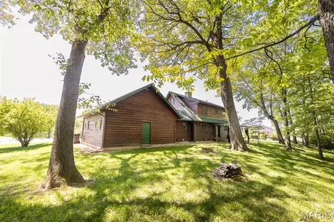 Exterior - 1317 Simmons Rd, O'fallon, IL 62269 photo 9 of 14