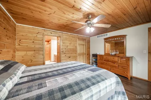 Bedroom - 1317 Simmons Rd, O'fallon, IL 62269 photo 3 of 8