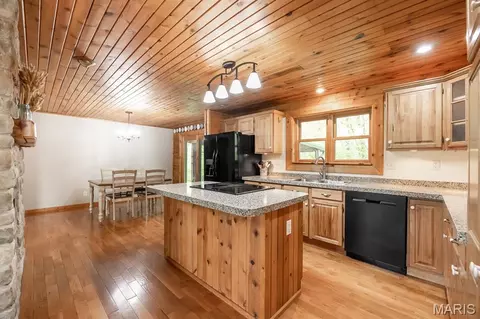 Kitchen - 1317 Simmons Rd, O'fallon, IL 62269 photo 1 of 4