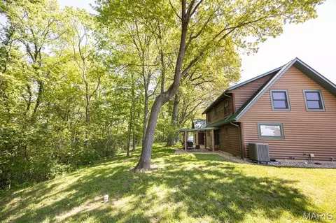 Exterior - 1317 Simmons Rd, O'fallon, IL 62269 photo 11 of 14