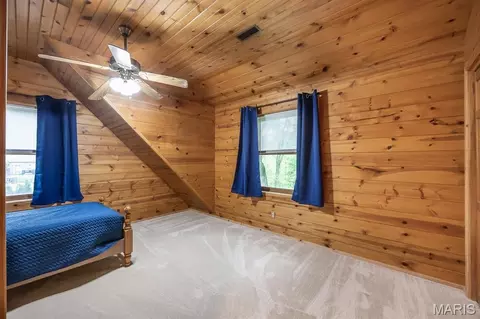 Bedroom - 1317 Simmons Rd, O'fallon, IL 62269 photo 4 of 8