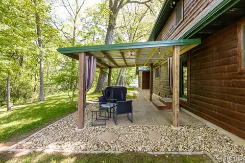 Exterior - 1317 Simmons Rd, O'fallon, IL 62269 photo 12 of 14