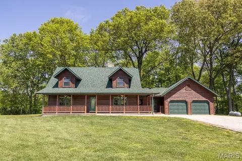 Exterior - 1317 Simmons Rd, O'fallon, IL 62269 photo 6 of 14