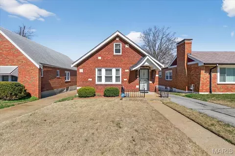 Exterior - 1719 Veronica Ave, Saint Louis, MO 63147 photo 6 of 7