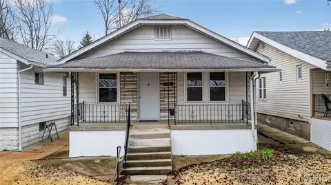 5220 Dewey Ave, Saint Louis, MO 63116