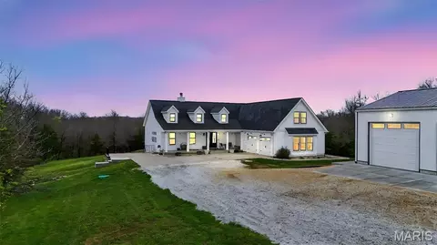 280 Sycamore Ln, Winfield, MO 63389