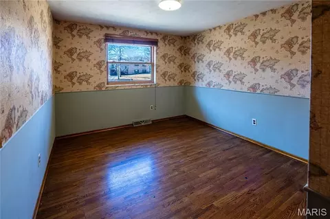 Bedroom - 1044 Oakland Dr, Jackson, MO 63755 photo 1 of 7