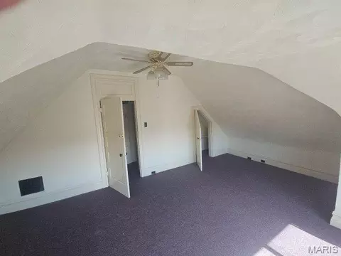 Bedroom - 5165 Maple Ave, Saint Louis, MO 63113 photo 7 of 9