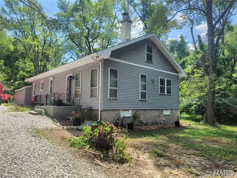 9818 Jacobi Ave, Saint Louis, MO 63136