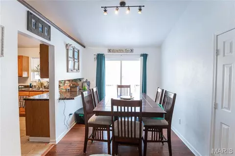 806 S Tebbetts, Belle, MO 65013 photo 8