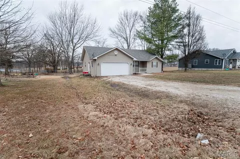 806 S Tebbetts, Belle, MO 65013 photo 2