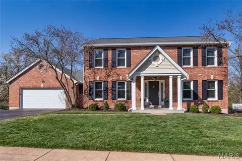 14715 Timberway Ct, Chesterfield, MO 63017