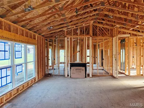 Entry Way - 6821 Timberstone Dr, O'fallon, IL 62269 photo 2 of 2