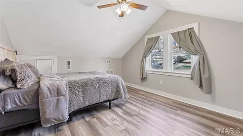 Bedroom - 125 W 2nd St, Hermann, MO 65041 photo 5 of 7