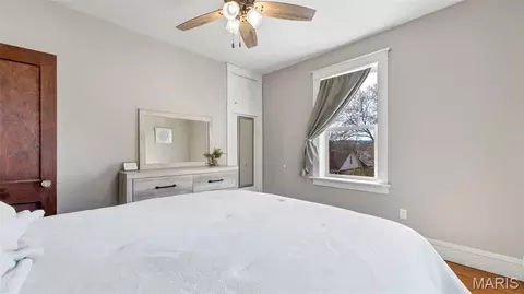 Bedroom - 125 W 2nd St, Hermann, MO 65041 photo 4 of 7