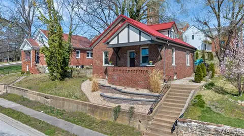 Exterior - 125 W 2nd St, Hermann, MO 65041 photo 2 of 12