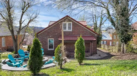 Exterior - 125 W 2nd St, Hermann, MO 65041 photo 9 of 12