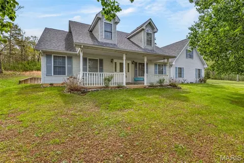 10745 Ridgely Rd, Potosi, MO 63664